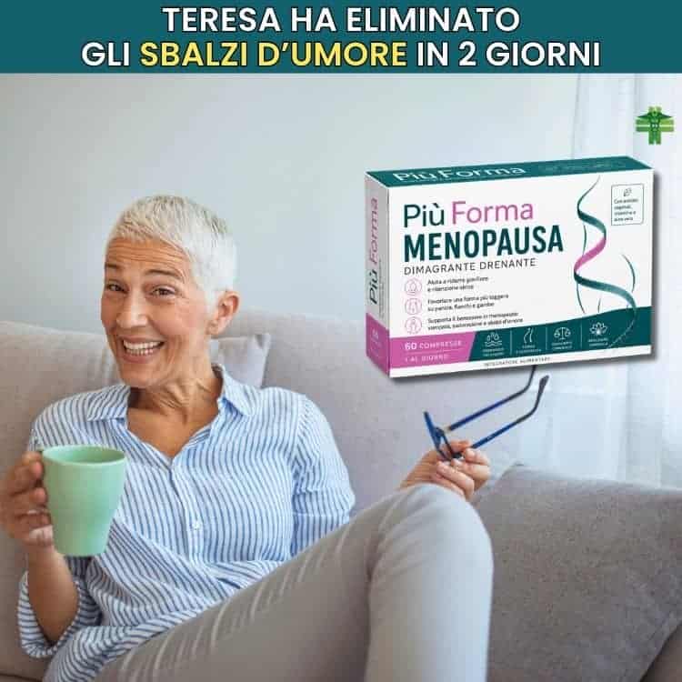 Donna anziana felice con tazza e prodotti per menopausa Più Forma Menopausa.